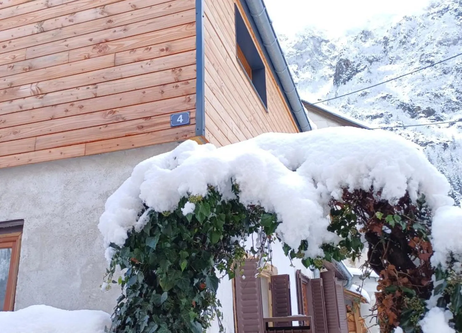La Cabane Des 2 Soeurs Λε Ντεζ Αλπ Σαλέ